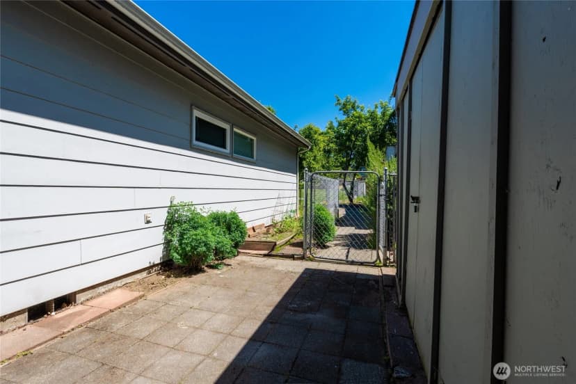 Property photo for 9452 25th Avenue Sw, Seattle photo 35
