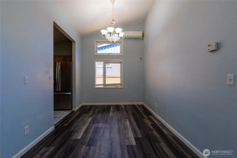 Property photo for 9452 25th Avenue Sw, Seattle photo 27