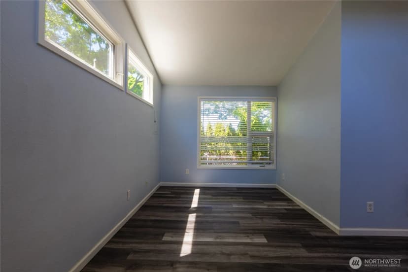 Property photo for 9452 25th Avenue Sw, Seattle photo 9