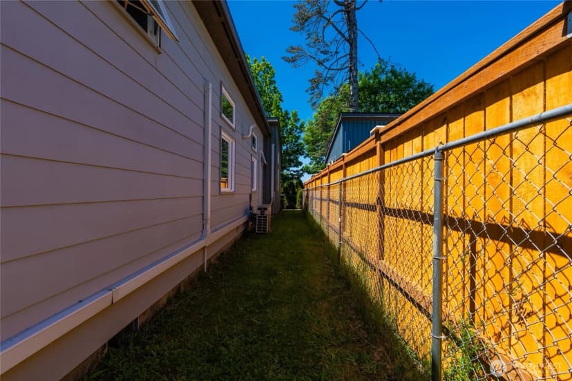 Property photo for 9452 25th Avenue Sw, Seattle photo 30