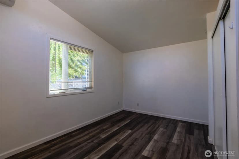 Property photo for 9452 25th Avenue Sw, Seattle photo 25