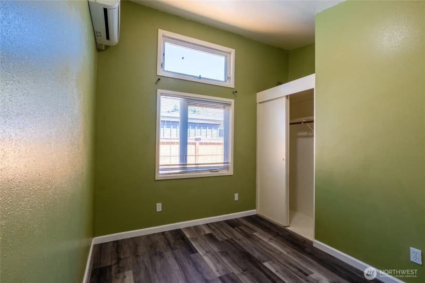 Property photo for 9452 25th Avenue Sw, Seattle photo 17