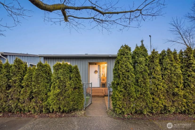 Property photo for 9452 25th Avenue Sw, Seattle