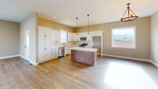 Property photo for 4606 W Larch Avenue, Yakima photo 5