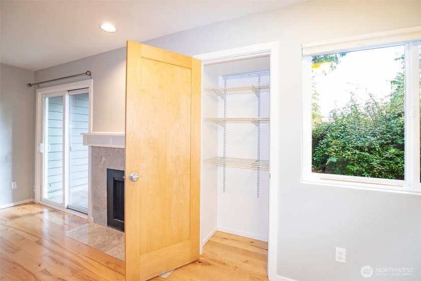 Property photo for 3041 127th Place Se #g12, Bellevue photo 19