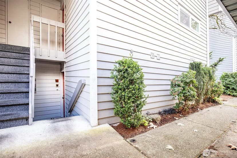 Property photo for 3041 127th Place Se #g12, Bellevue photo 24