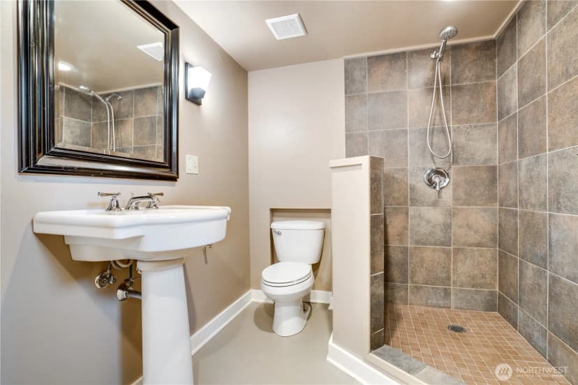 Property photo for 1820 N Union Avenue, Tacoma photo 31