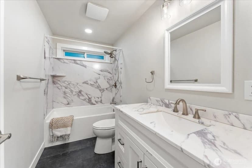 Property photo for 23990 Vinland Terrace Nw, Poulsbo photo 17