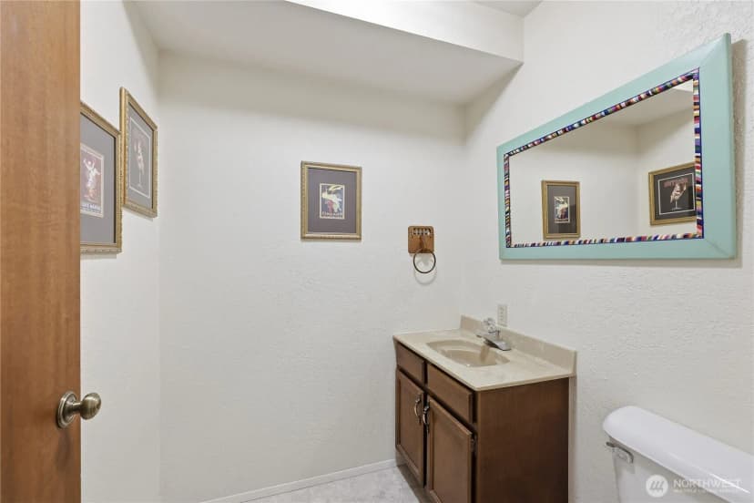 Property photo for 90 Oak Shore Drive, Port Townsend photo 36
