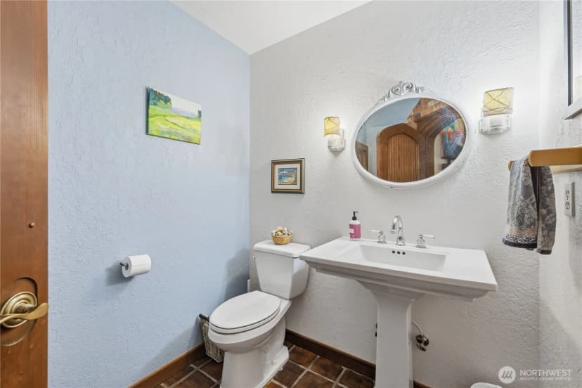 Property photo for 90 Oak Shore Drive, Port Townsend photo 8