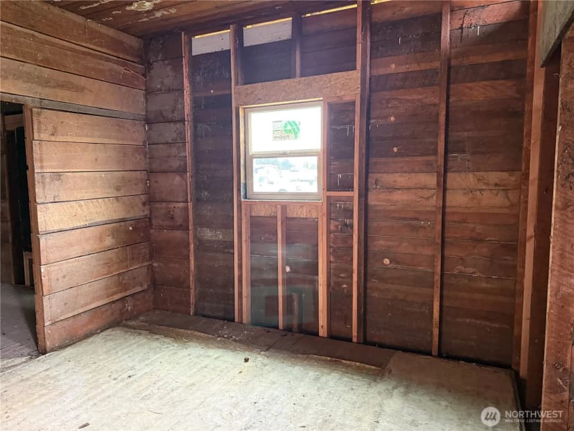 Property photo for 490 W Spruce Street, Sequim photo 6