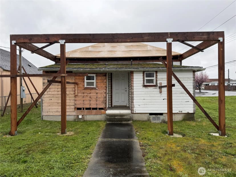 Property photo for 490 W Spruce Street, Sequim photo 13
