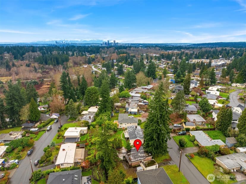 Property photo for 1071 158th Place Se, Bellevue photo 11