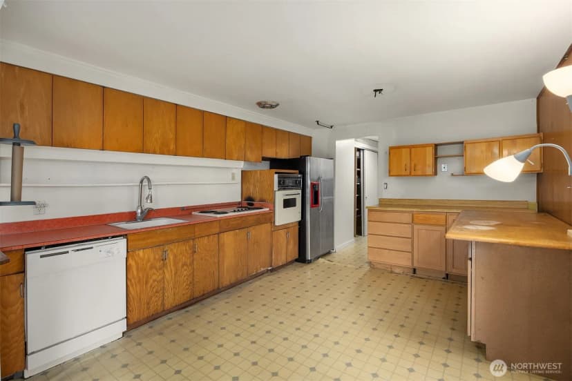 Property photo for 1071 158th Place Se, Bellevue photo 14