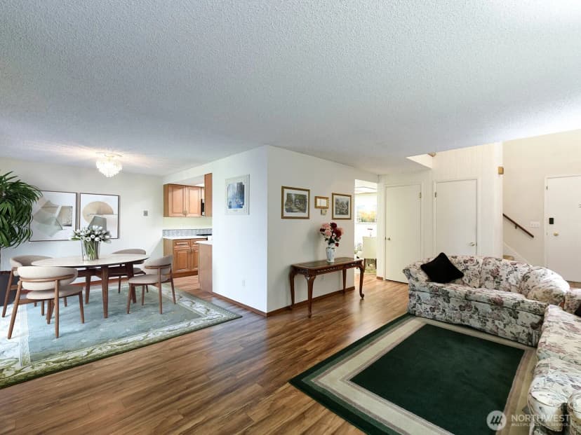 Property photo for 7713 Zircon Drive Sw, Lakewood photo 10