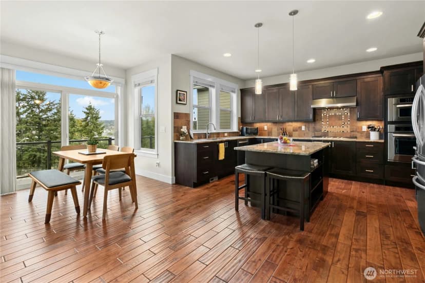 Property photo for 2744 Nw Pine Cone Place, Issaquah photo 10