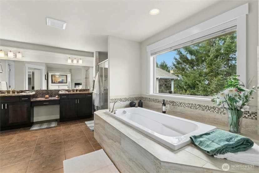 Property photo for 2744 Nw Pine Cone Place, Issaquah photo 7