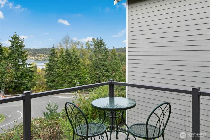 Property photo for 2744 Nw Pine Cone Place, Issaquah photo 12