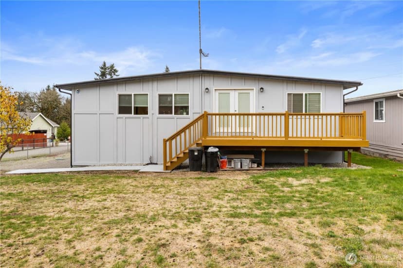 Property photo for 7415 100th Street E, Puyallup photo 3