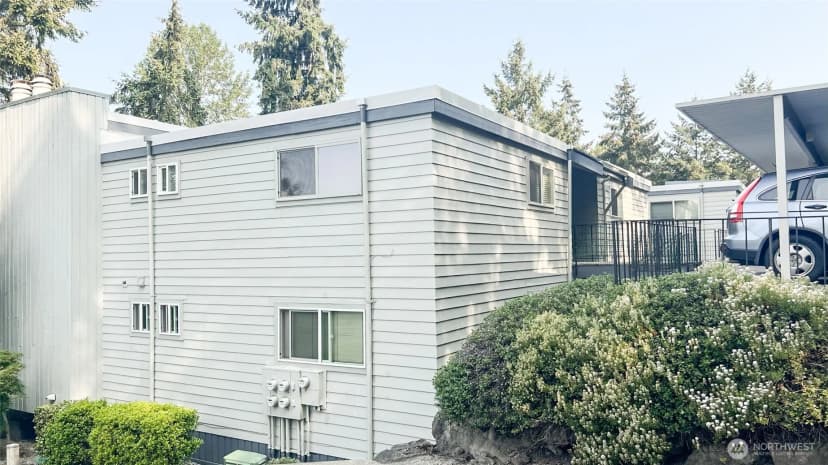 Property photo for 3838 Lake Washington Boulevard Se #b-5, Bellevue photo 29