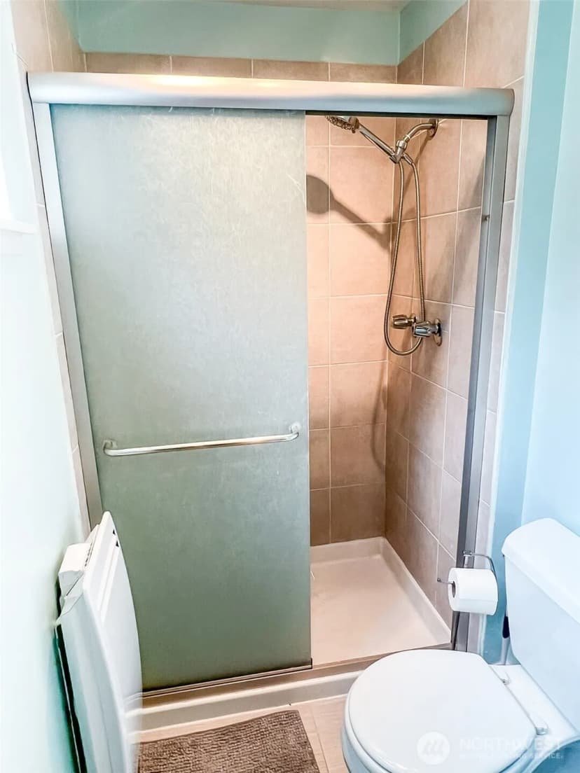 Property photo for 3838 Lake Washington Boulevard Se #b-5, Bellevue photo 17