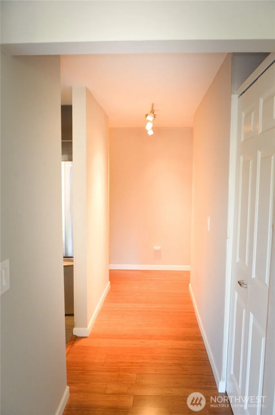 Property photo for 3838 Lake Washington Boulevard Se #b-5, Bellevue photo 12