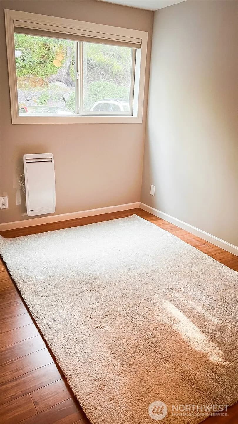 Property photo for 3838 Lake Washington Boulevard Se #b-5, Bellevue photo 18