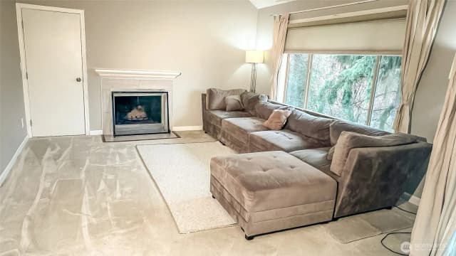 Property photo for 3838 Lake Washington Boulevard Se #b-5, Bellevue photo 4