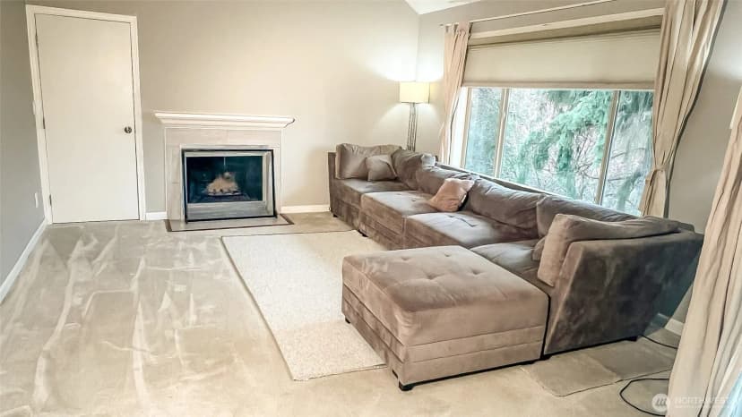 Property photo for 3838 Lake Washington Boulevard Se #b-5, Bellevue photo 4