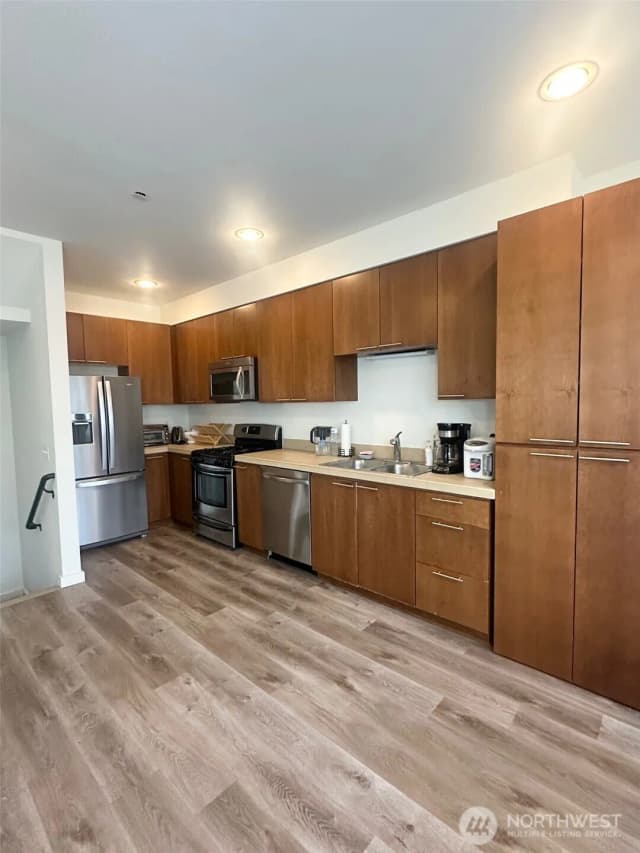 Property photo for 1214 N Northgate Way, Seattle photo 5