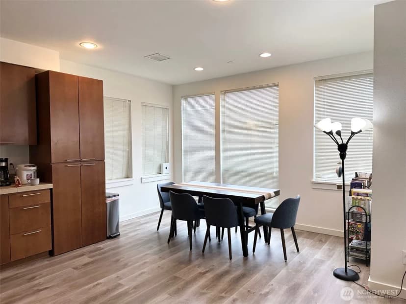 Property photo for 1214 N Northgate Way, Seattle photo 6