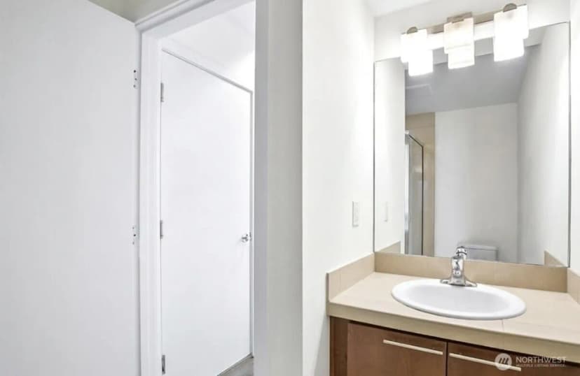 Property photo for 1214 N Northgate Way, Seattle photo 12