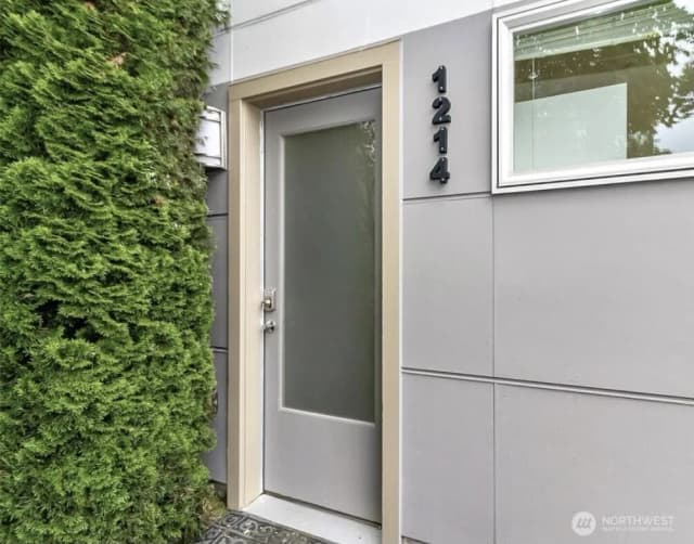 Property photo for 1214 N Northgate Way, Seattle photo 2