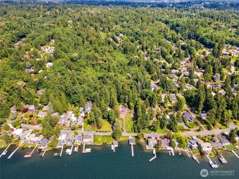 Property photo for 13117 Holmes Point Drive Ne, Kirkland photo 26