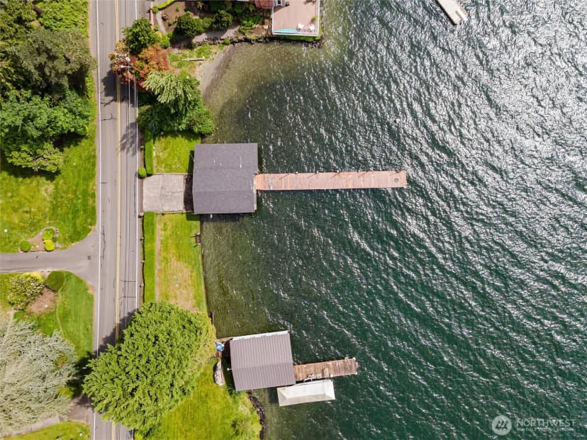 Property photo for 13117 Holmes Point Drive Ne, Kirkland photo 30