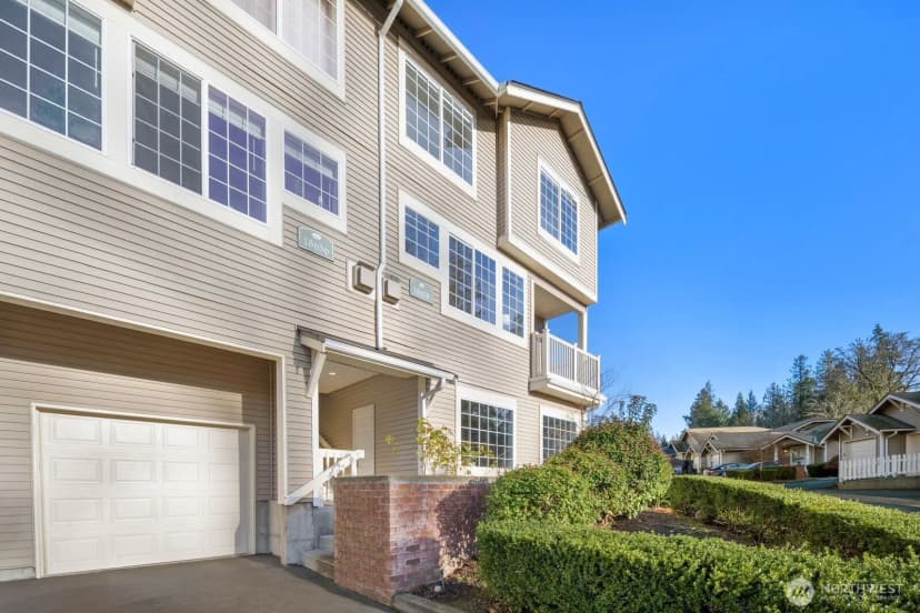 Property photo for 18638 Ne 55th Way #ll1863, Redmond photo 32