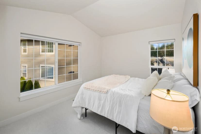 Property photo for 18638 Ne 55th Way #ll1863, Redmond photo 25