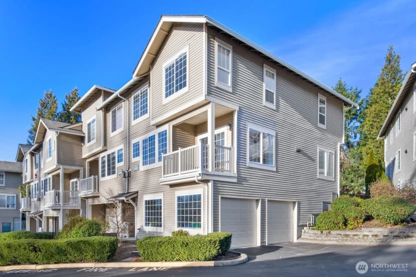 Property photo for 18638 Ne 55th Way #ll1863, Redmond photo 33