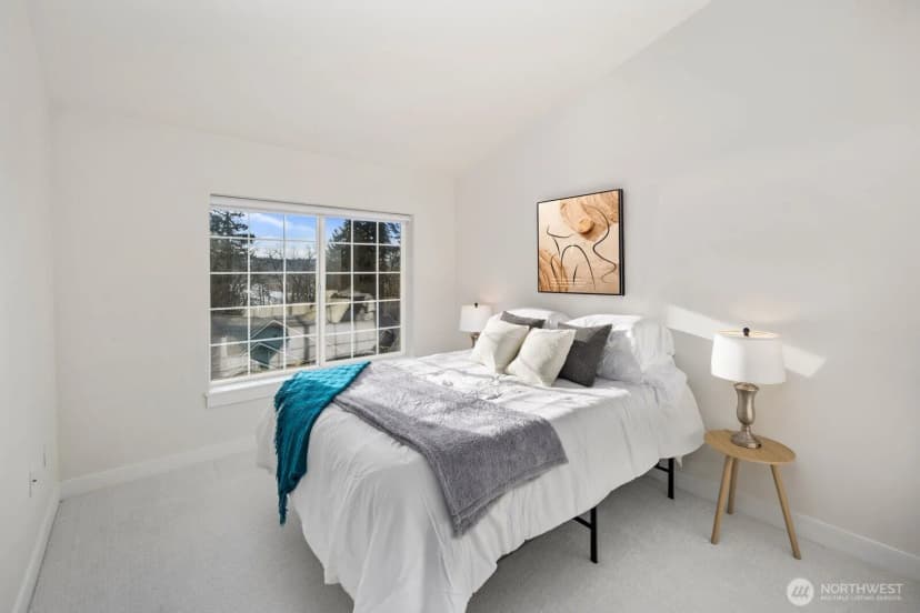 Property photo for 18638 Ne 55th Way #ll1863, Redmond photo 22