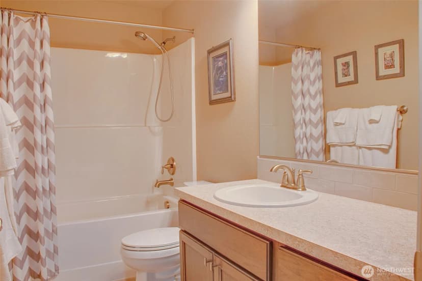 Property photo for 22 Ne L Street, Quincy photo 20