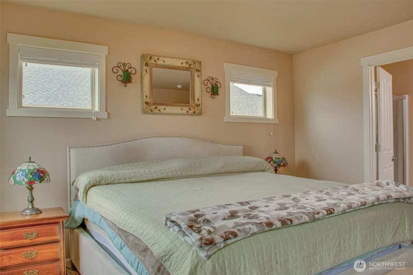 Property photo for 22 Ne L Street, Quincy photo 11