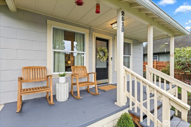 Property photo for 2513 Cleveland Avenue, Everett photo 3