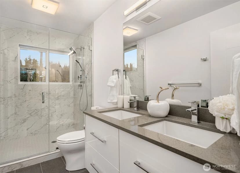 Property photo for 5114 24th Avenue Ne, Seattle photo 14