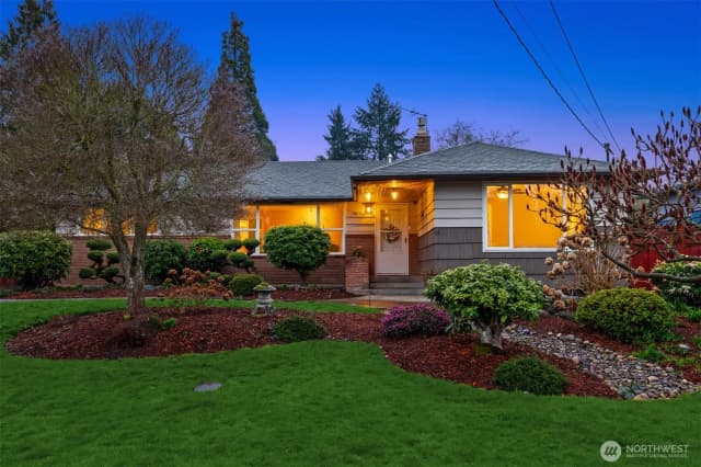 Property photo for 16534 4th Avenue S, Burien