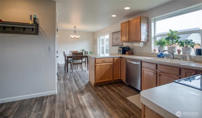 Property photo for 603 Troon Avenue, Cosmopolis photo 15