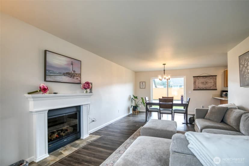 Property photo for 603 Troon Avenue, Cosmopolis photo 2