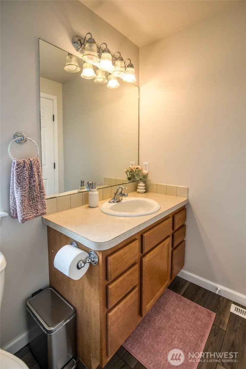 Property photo for 603 Troon Avenue, Cosmopolis photo 34