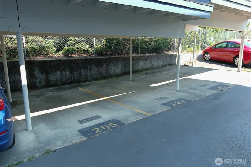 Property photo for 1100 Harrington Avenue Ne #205, Renton photo 31