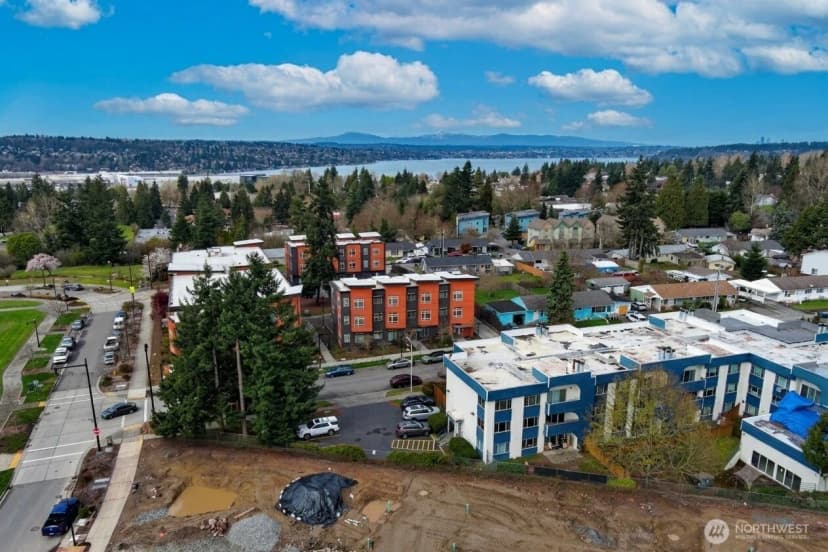 Property photo for 1100 Harrington Avenue Ne #205, Renton photo 26