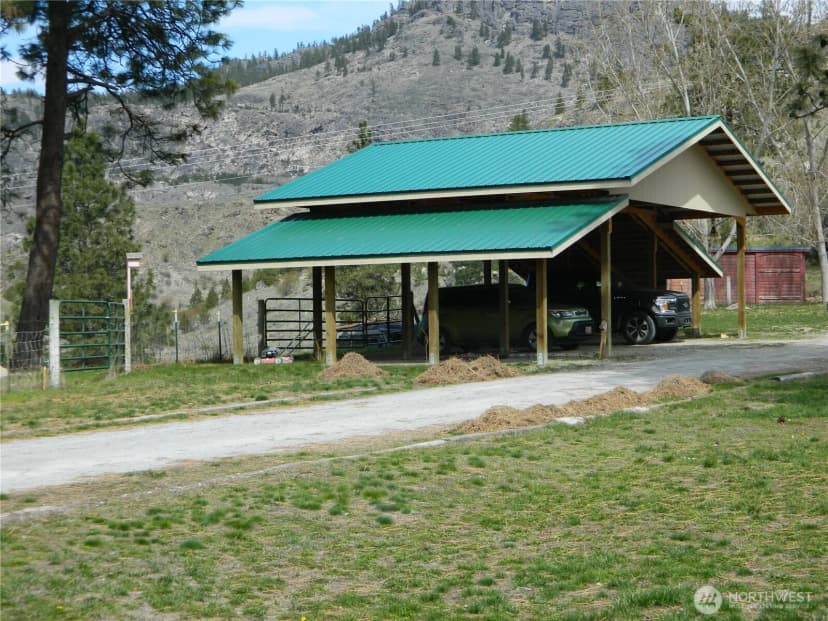Property photo for 357 Swanson Mill Road, Tonasket photo 4